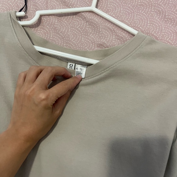 H&M beige oversized t shirt size XL - Picture 2 of 2